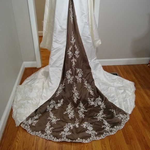 NWT! Alfred Angelo # 1187 size # 12 - Picture 3 of 7